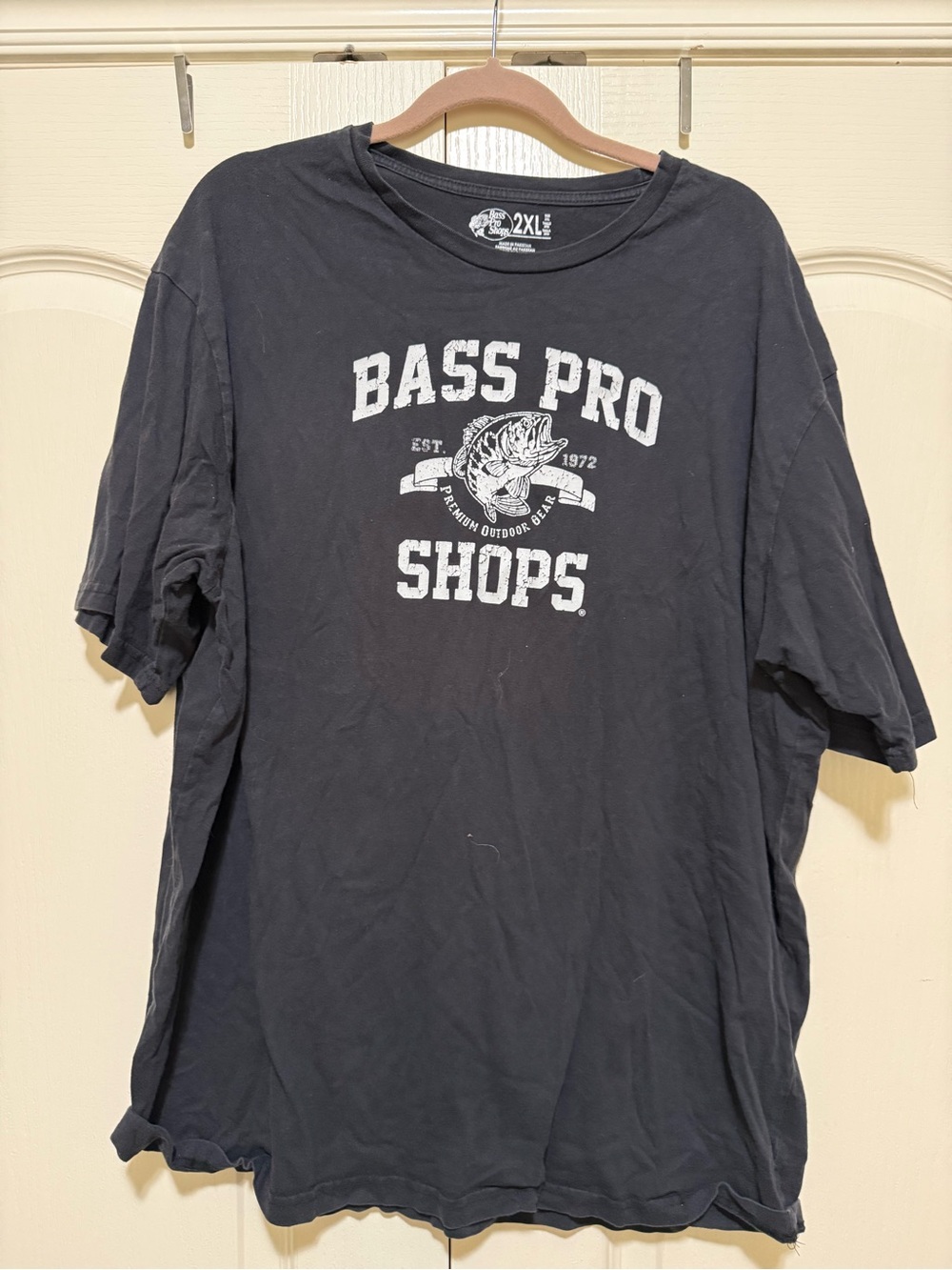 Bass Pro Shops Black Short Sleeve Graphic Tee with White Logo